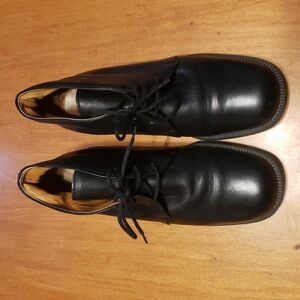 Clarks Classic Black Chukka Boots